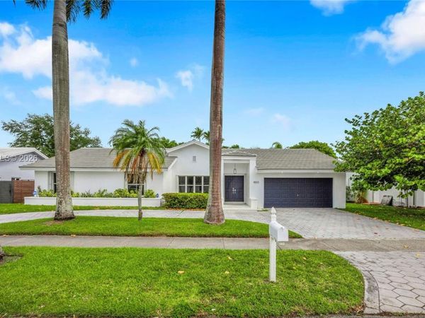 8503 SW 83rd St , Miami, FL 33143