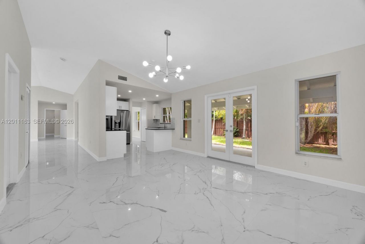 8503 SW 83rd St, Miami, FL 33143 Photo