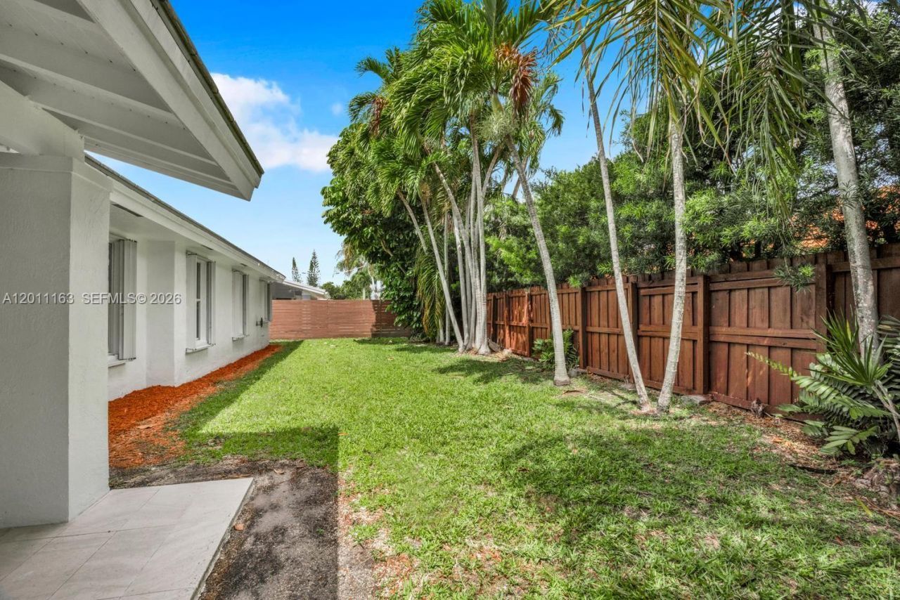 8503 SW 83rd St, Miami, FL 33143 Photo