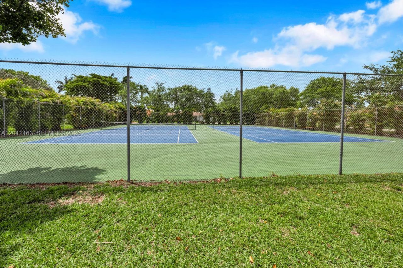 8503 SW 83rd St, Miami, FL 33143 Photo