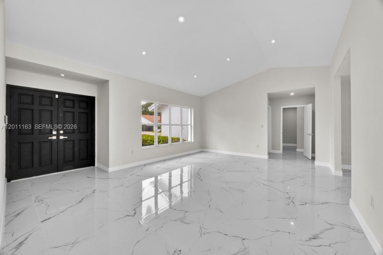 8503 SW 83rd St, Miami, FL 33143 Photo