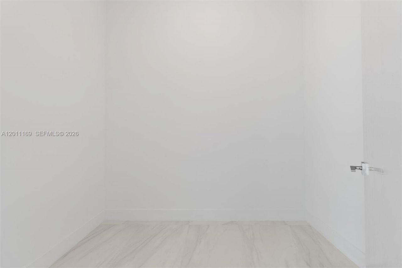 17550 Collins, Unit 501, Sunny Isles Beach, FL 33160 Photo