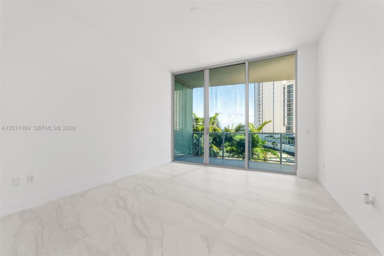 17550 Collins, Unit 501, Sunny Isles Beach, FL 33160 Photo