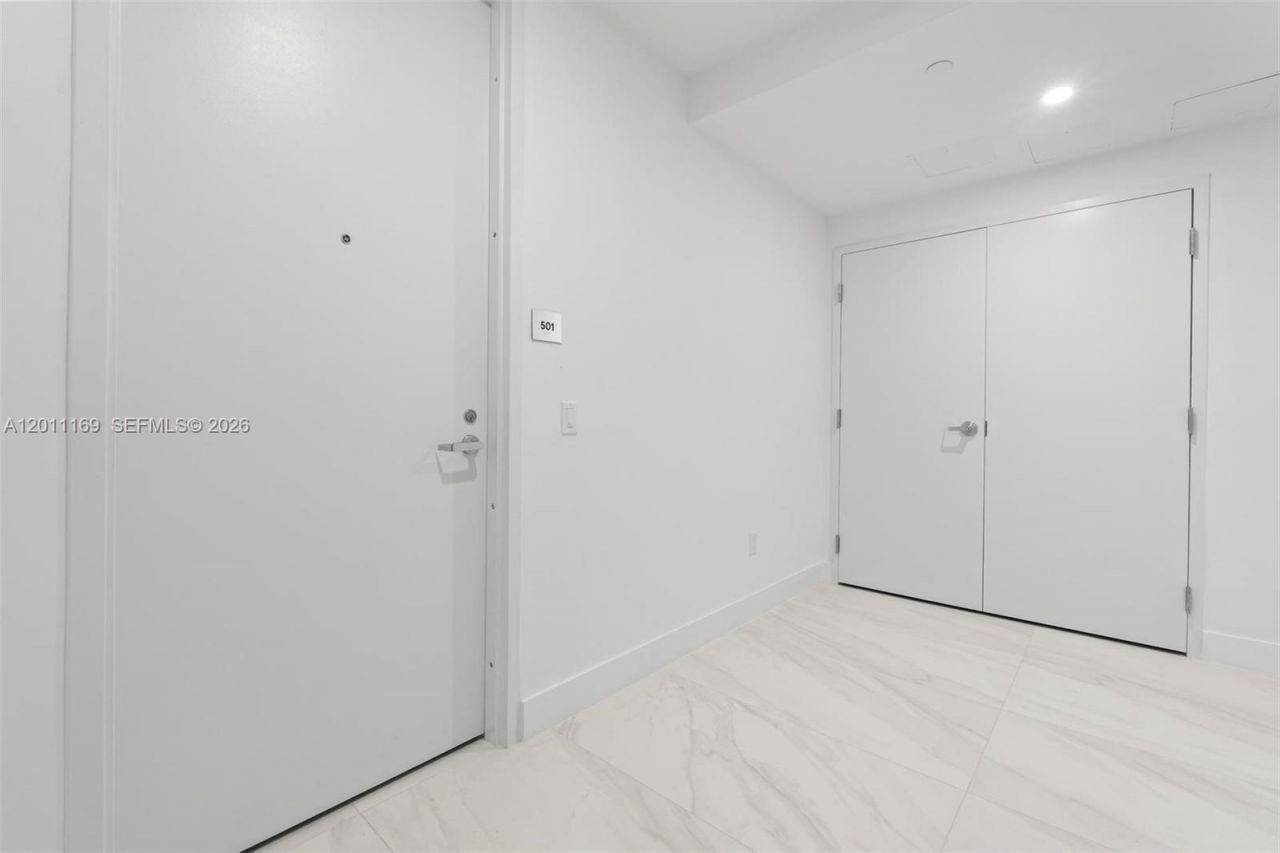 17550 Collins, Unit 501, Sunny Isles Beach, FL 33160 Photo