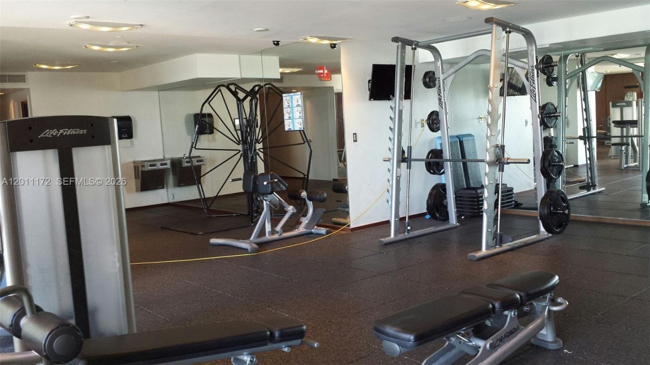 325 S Biscayne Blvd, Unit 3120, Miami, FL 33131 Photo