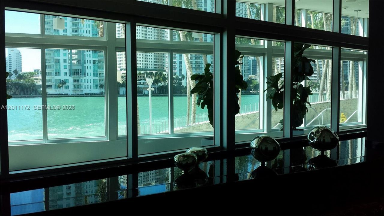 325 S Biscayne Blvd, Unit 3120, Miami, FL 33131 Photo