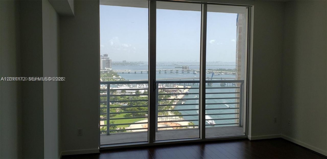 325 S Biscayne Blvd, Unit 3120, Miami, FL 33131 Photo