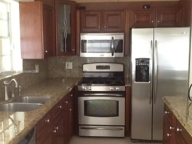 24 Gables Blvd, Weston, FL 33326 Photo