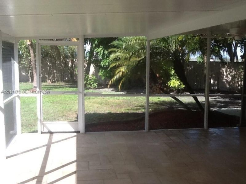 24 Gables Blvd, Weston, FL 33326 Photo