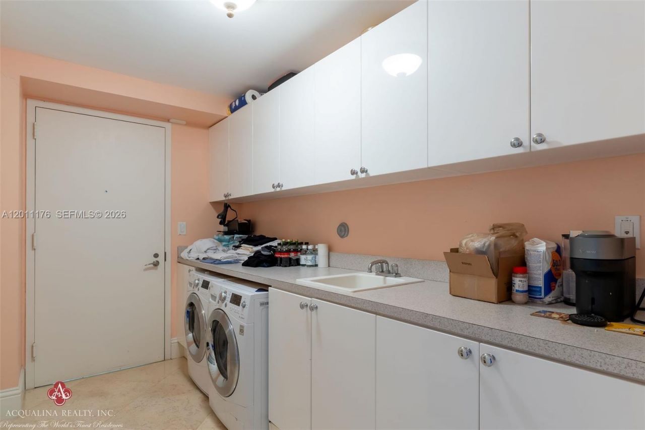 17875 Collins Ave , Unit 4001, Sunny Isles Beach, FL 33160 Photo