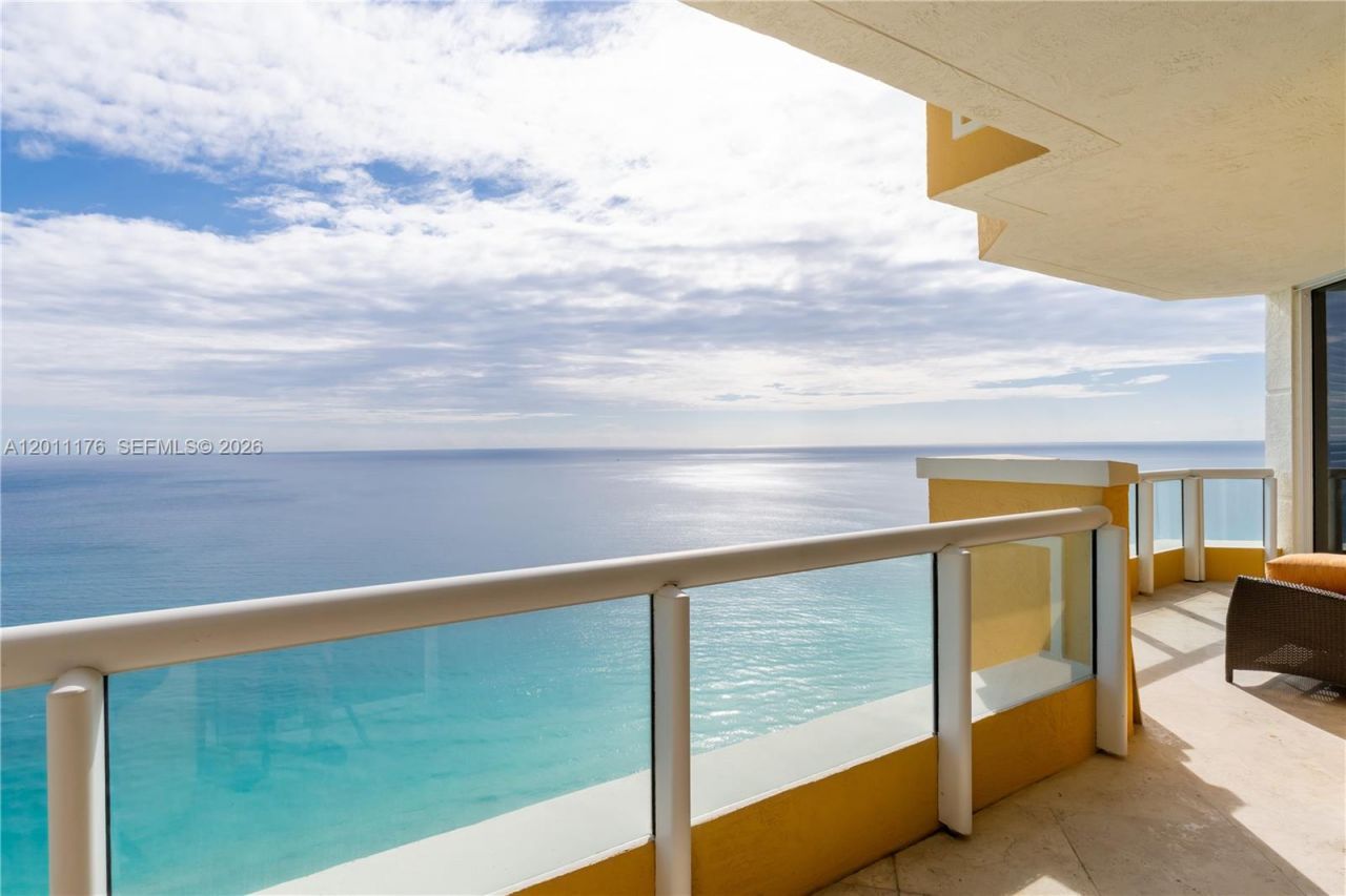17875 Collins Ave , Unit 4001, Sunny Isles Beach, FL 33160 Photo