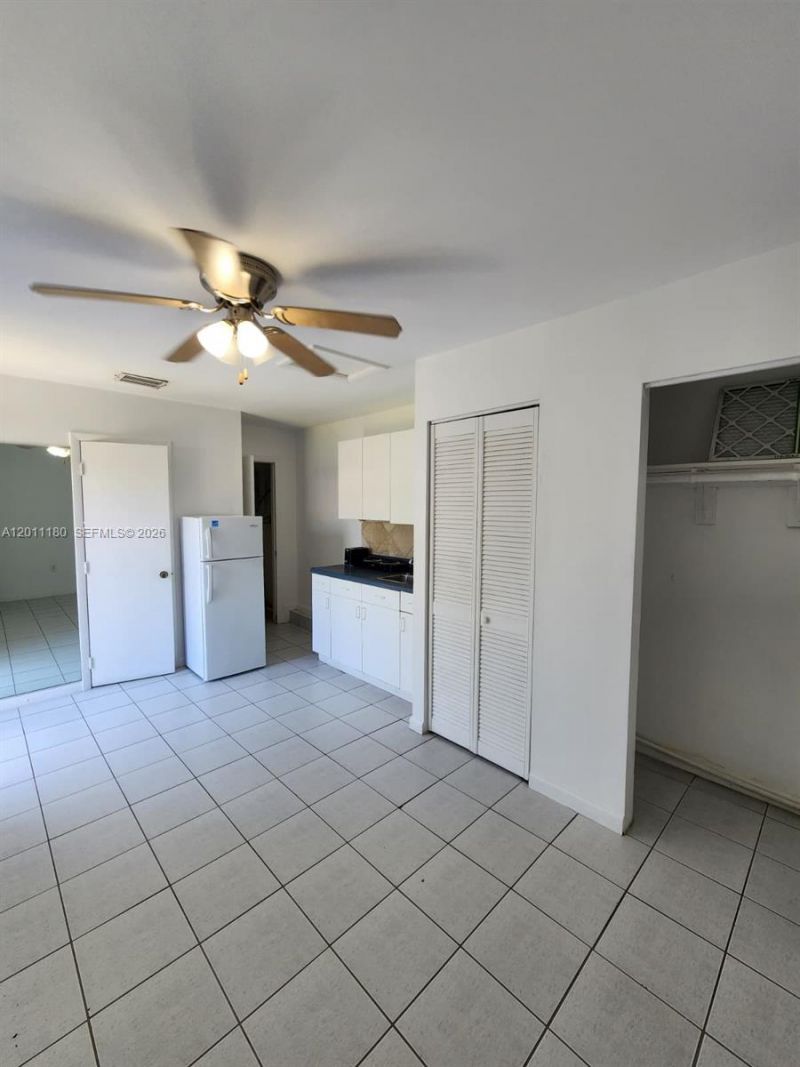 1180 NE 185th St, Unit 1180, Miami, FL 33169 Photo
