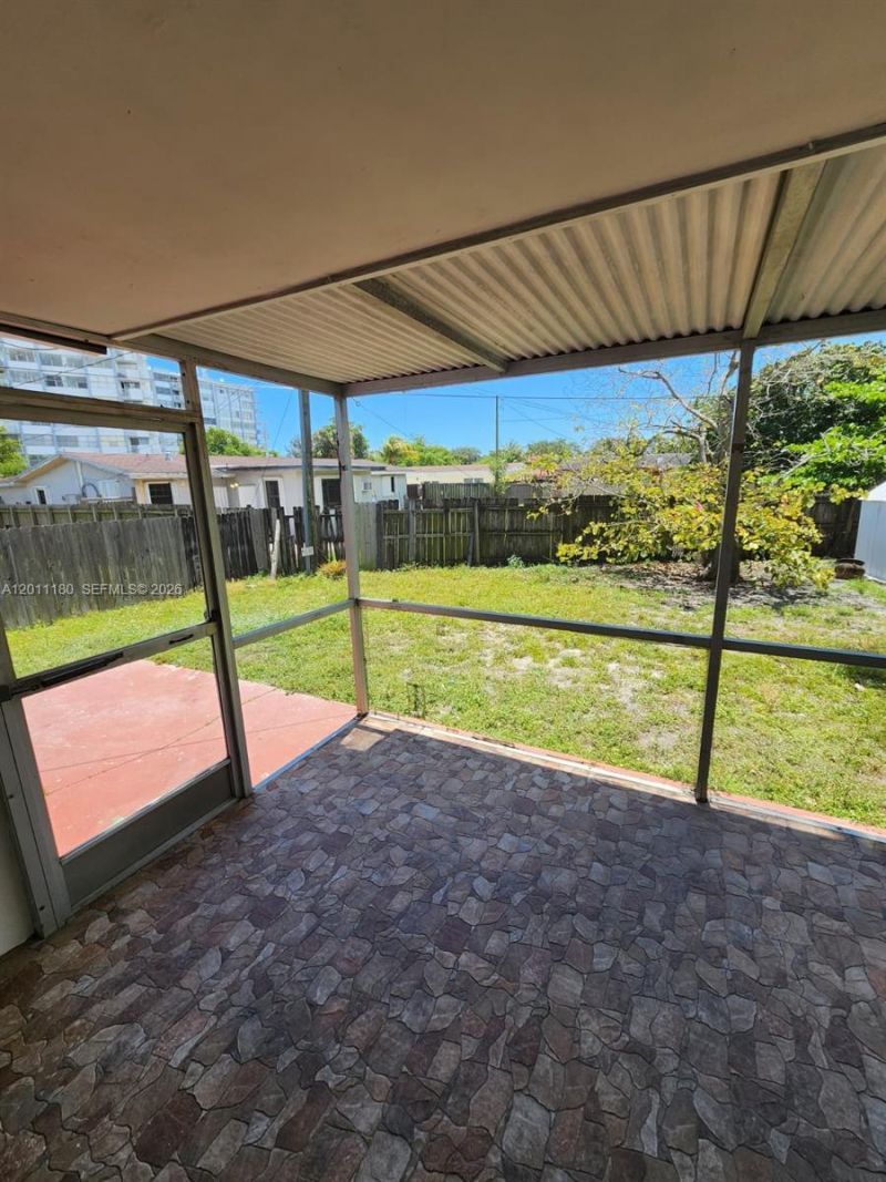 1180 NE 185th St, Unit 1180, Miami, FL 33169 Photo
