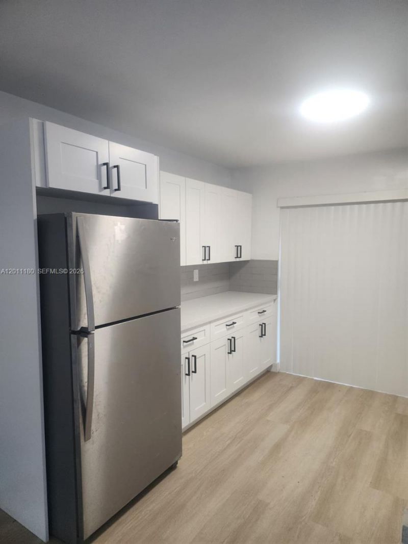 1180 NE 185th St, Unit 1180, Miami, FL 33169 Photo