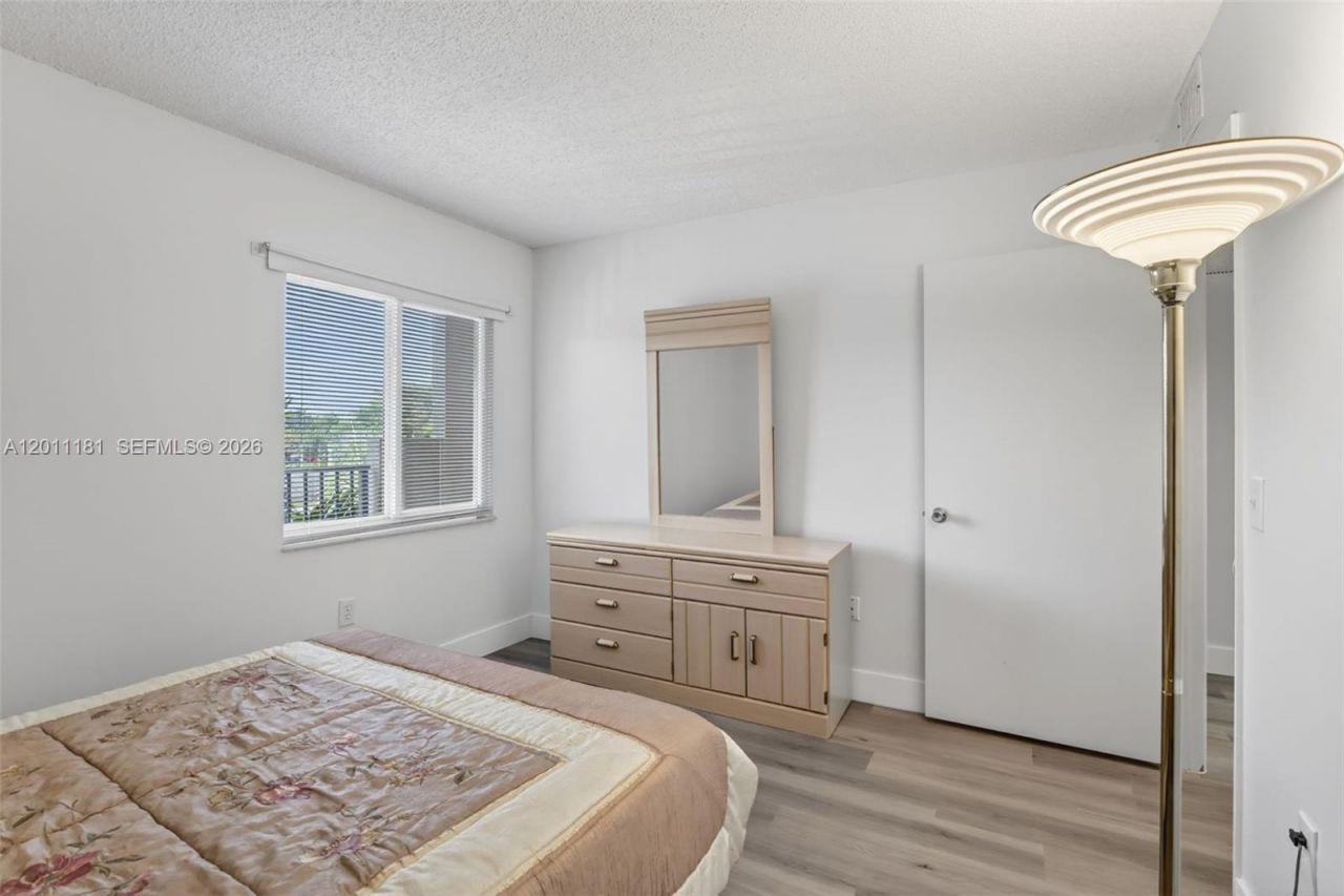 13700 SW 11th St, Unit 309A, Pembroke Pines, FL 33027 Photo