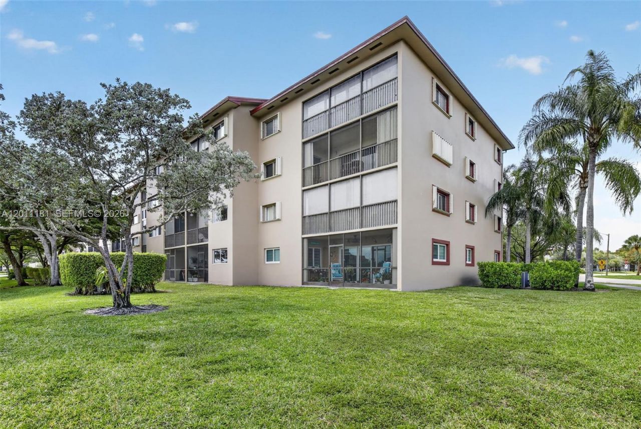 13700 SW 11th St, Unit 309A, Pembroke Pines, FL 33027 Photo