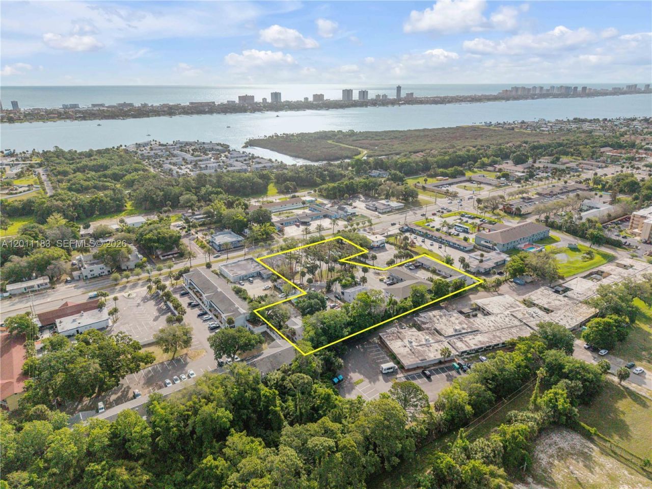 1208 S Ridgewood Ave , Daytona, FL 32114 Photo