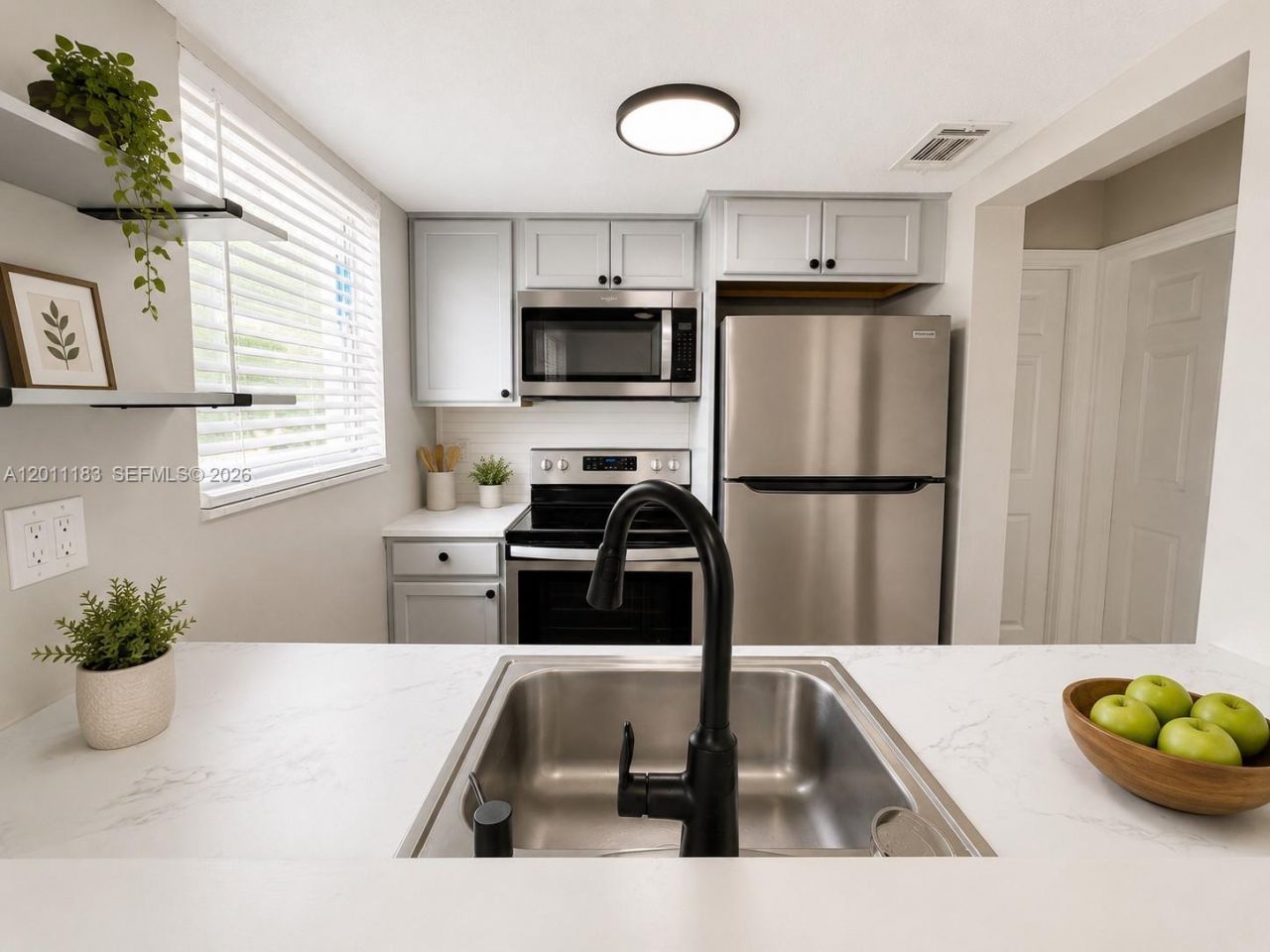1208 S Ridgewood Ave , Daytona, FL 32114 Photo
