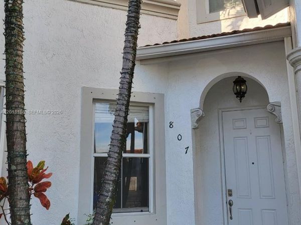 5470 NW 107th Ave , Unit 807, Doral, FL 33178