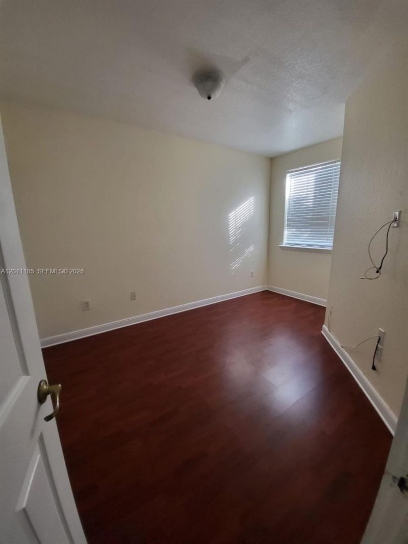 5470 NW 107th Ave , Unit 807, Doral, FL 33178 Photo