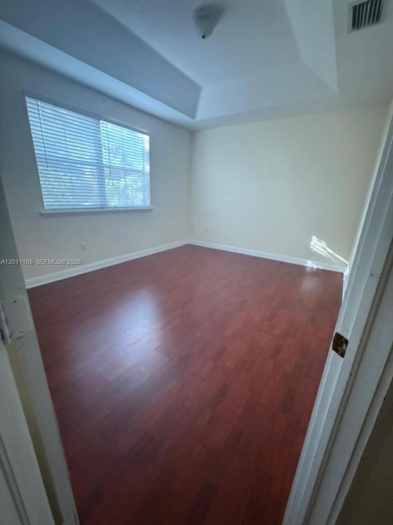 5470 NW 107th Ave , Unit 807, Doral, FL 33178 Photo
