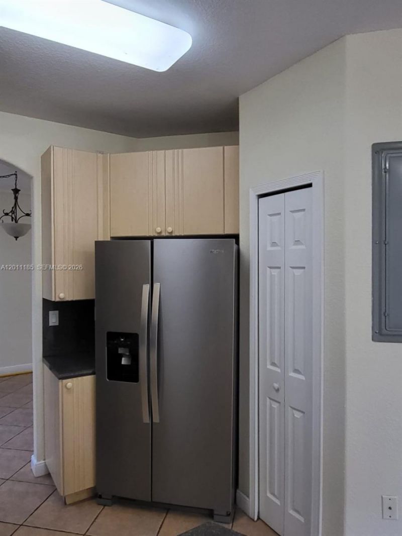 5470 NW 107th Ave , Unit 807, Doral, FL 33178 Photo