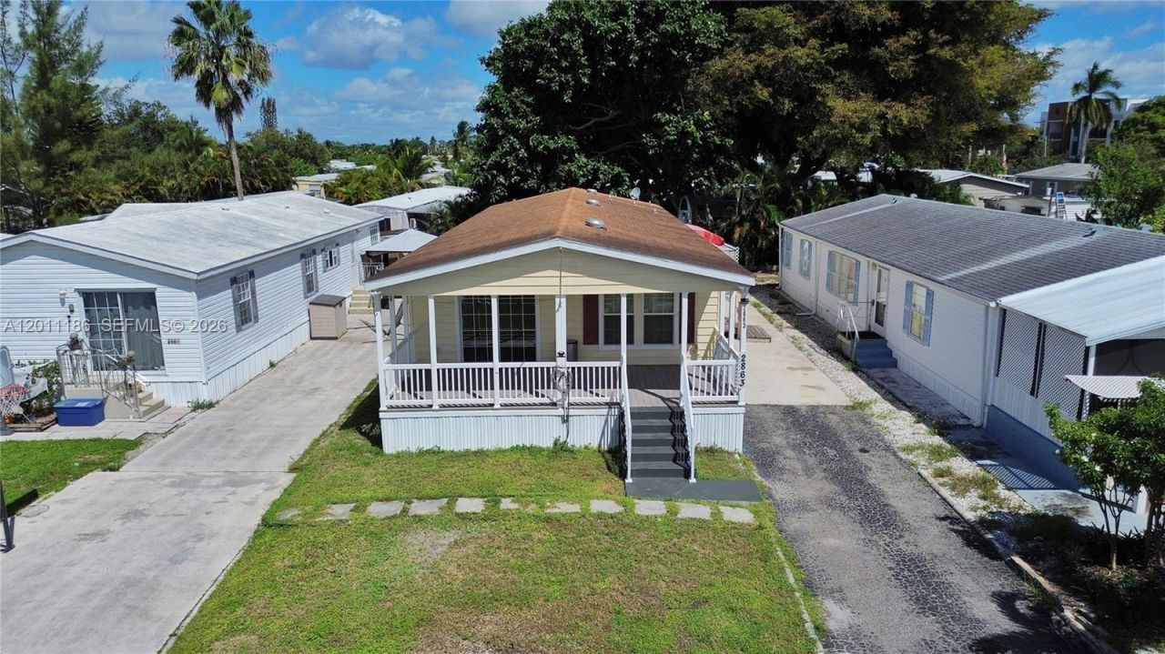 2863 SW 58th Mnr, Dania Beach, FL 33312 Photo