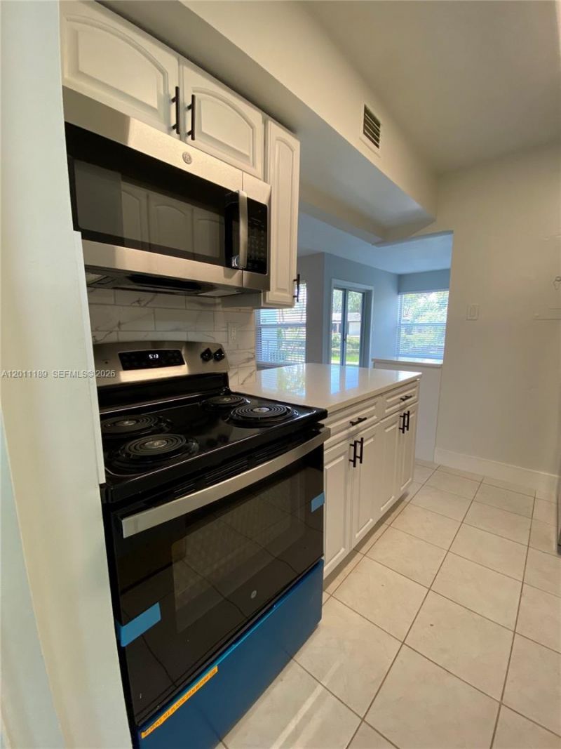 455 S Pine Island Rd , Unit 110C, Plantation, FL 33324 Photo