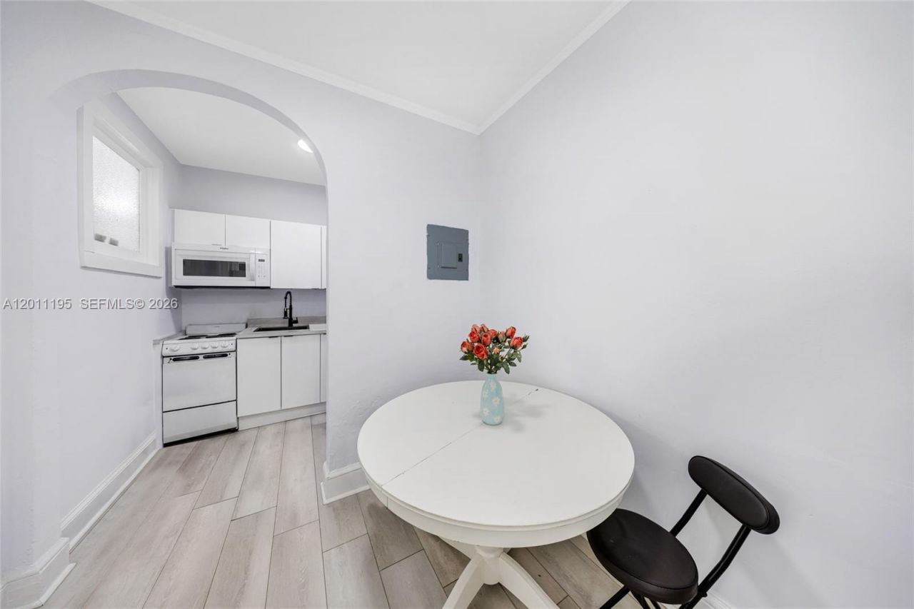 1610 Salzedo St , Coral Gables, FL 33134 Photo