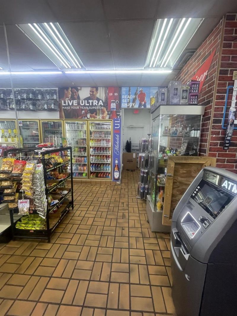 895 N Nova , Daytona, FL 32117 Photo