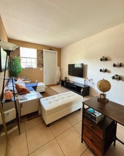 641 NE 21st Ter , Homestead, FL 33033 Photo