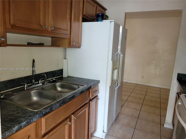 8704 NW 35th St , Unit 105, Coral Springs, FL 33065