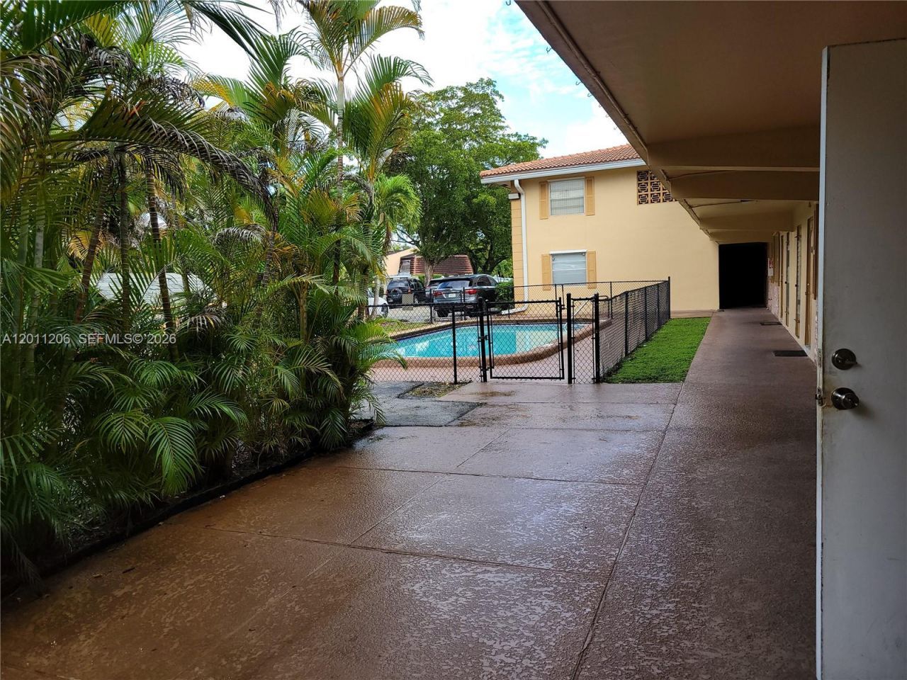 8704 NW 35th St , Unit 105, Coral Springs, FL 33065 Photo