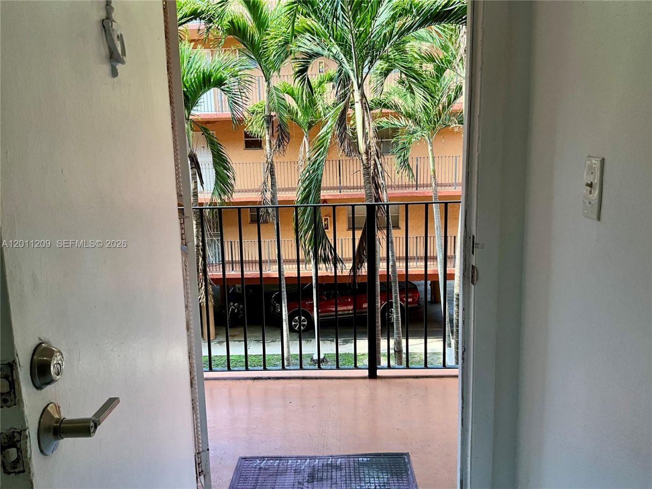 1910 W 56th St, Unit 3226, Hialeah, FL 33012 Photo