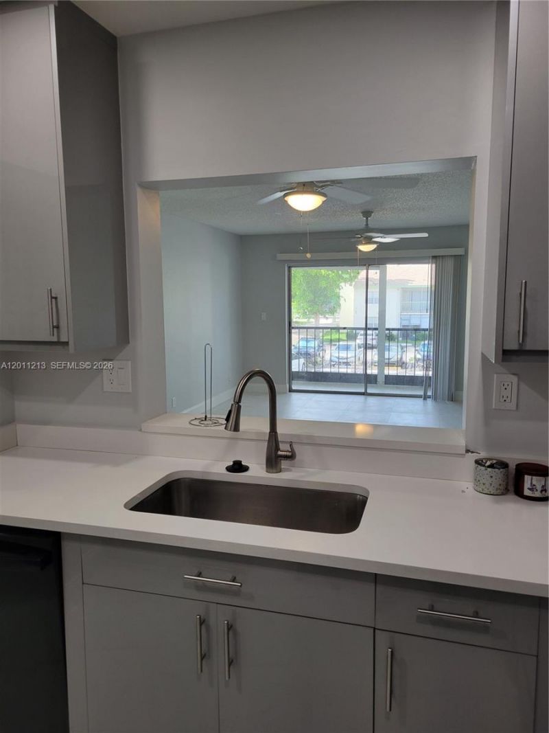 4163 NW 90th Ave, Unit 202, Coral Springs, FL 33065 Photo