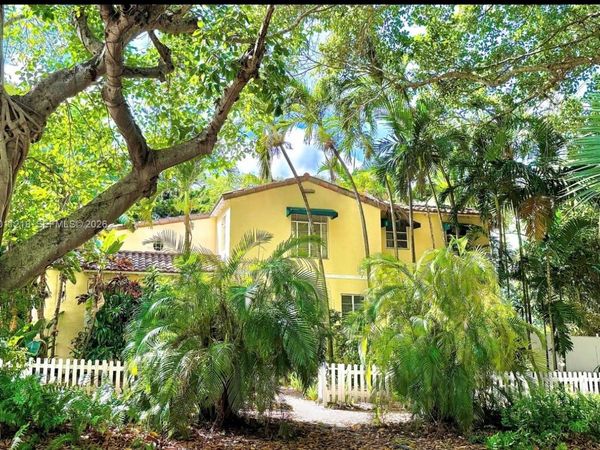3644 SW 3rd Ave , Miami, FL 33145