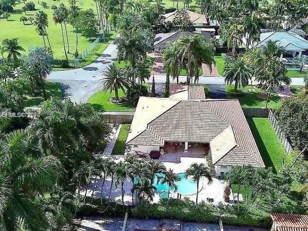12421 SW 76th St , Miami, FL 33183