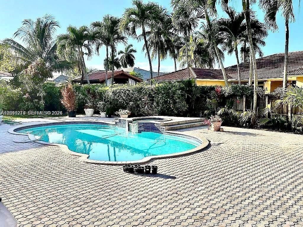 12421 SW 76th St , Miami, FL 33183 Photo