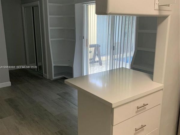 1020 SE 15th St, Unit 5, Fort Lauderdale, FL 33316