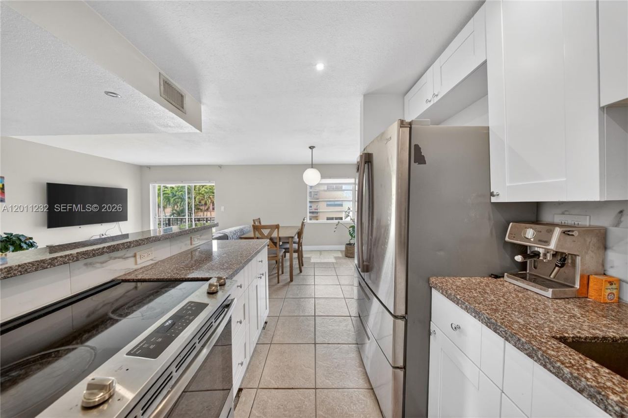 399 NW 72nd Ave , Unit 209, Miami, FL 33126 Photo