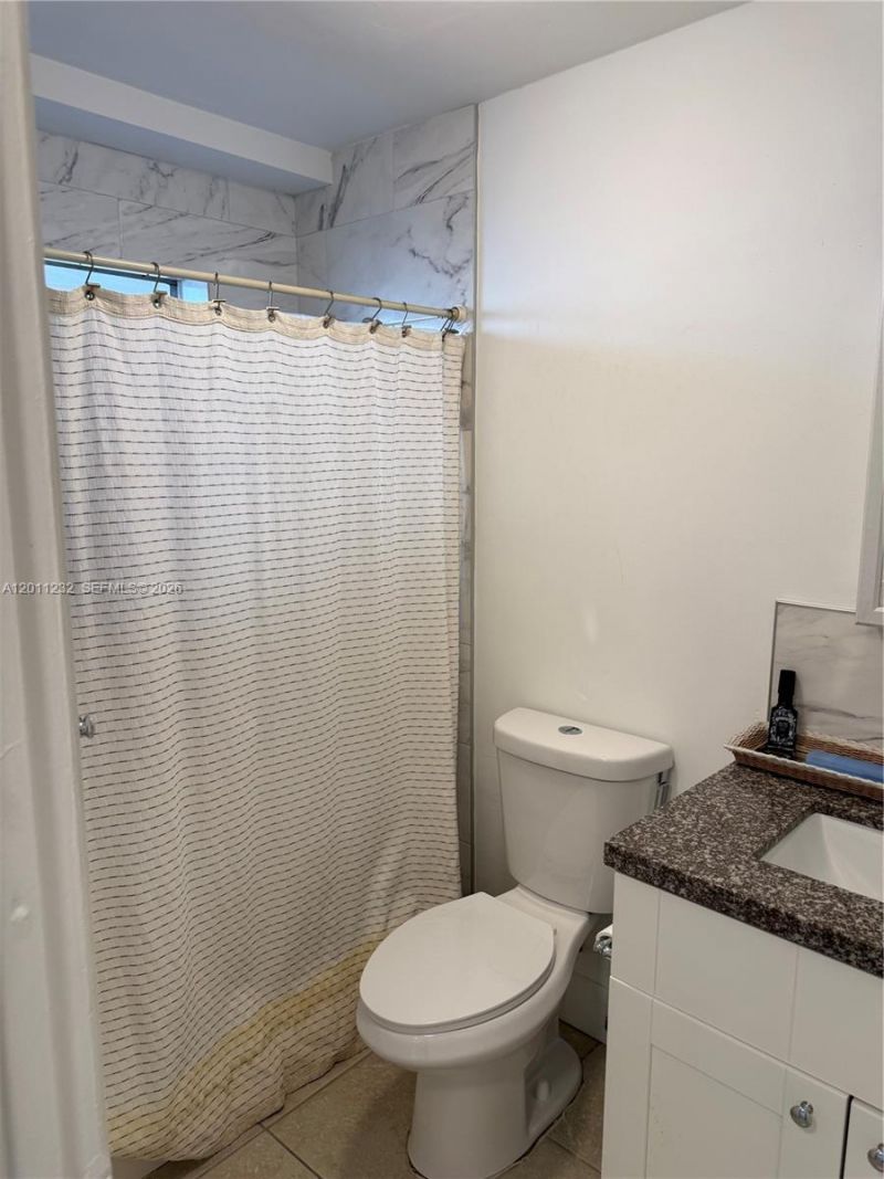 399 NW 72nd Ave , Unit 209, Miami, FL 33126 Photo