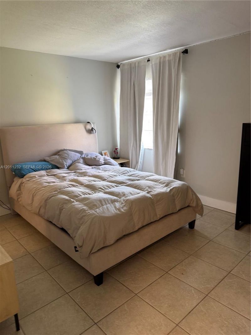 399 NW 72nd Ave , Unit 209, Miami, FL 33126 Photo