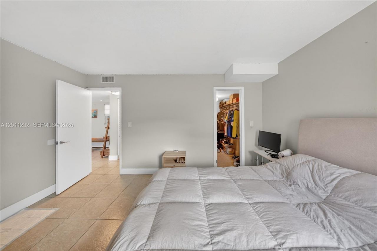 399 NW 72nd Ave , Unit 209, Miami, FL 33126 Photo