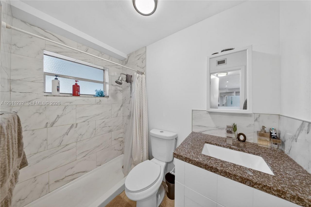 399 NW 72nd Ave , Unit 209, Miami, FL 33126 Photo