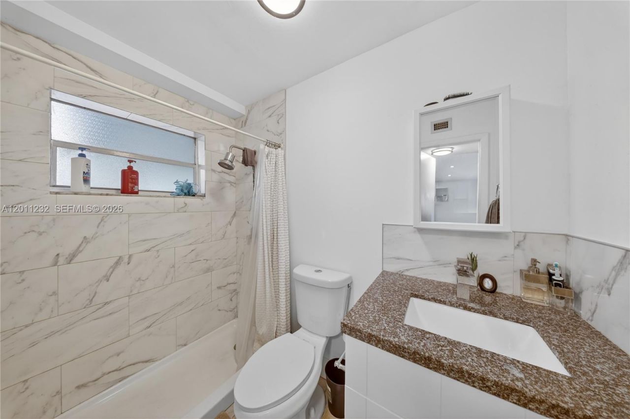 399 NW 72nd Ave , Unit 209, Miami, FL 33126 Photo