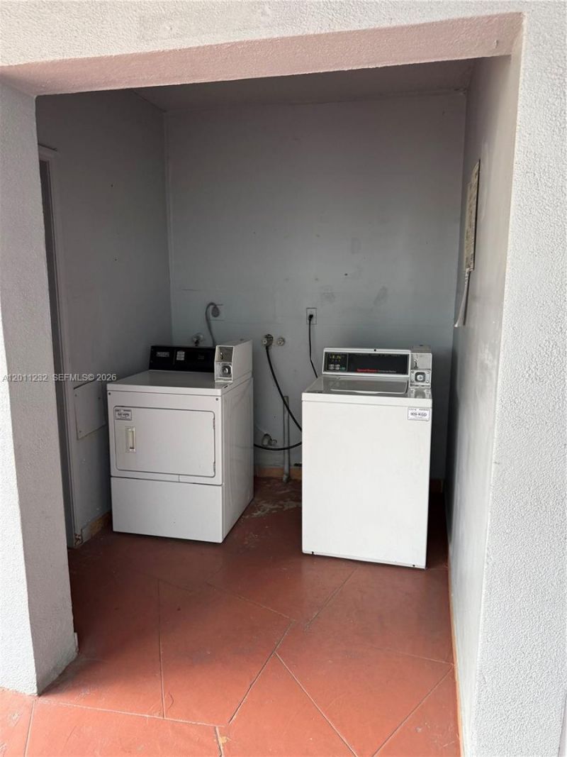 399 NW 72nd Ave , Unit 209, Miami, FL 33126 Photo