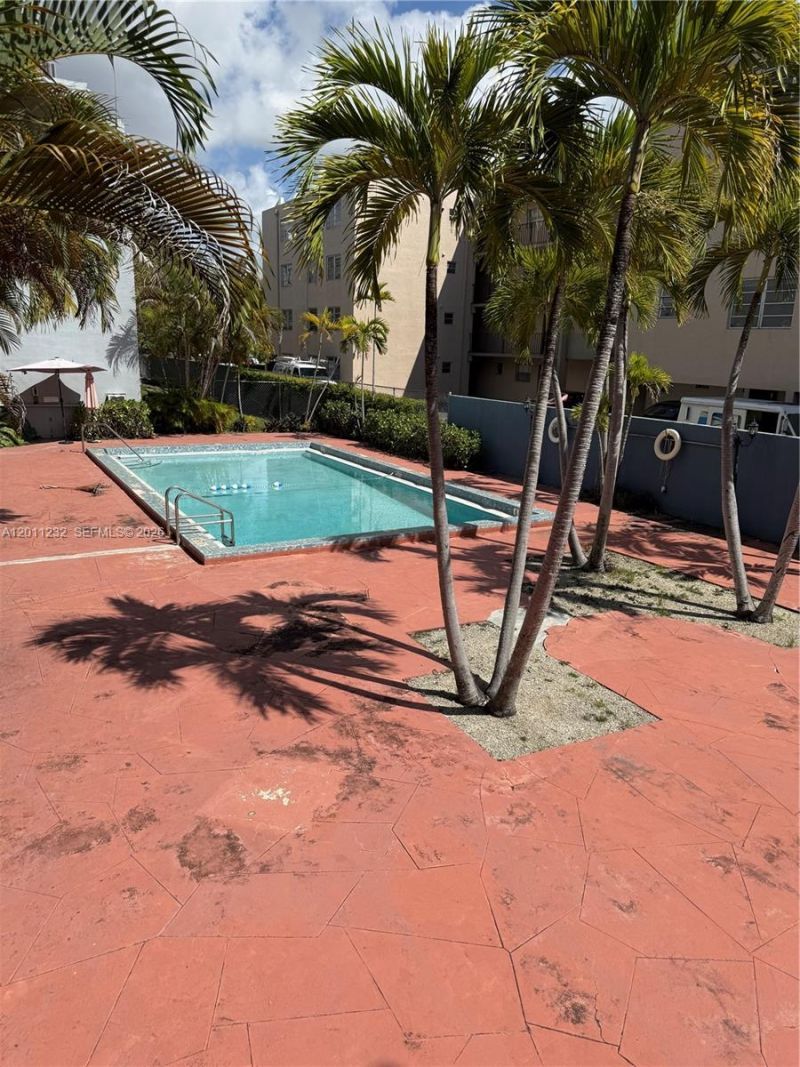 399 NW 72nd Ave , Unit 209, Miami, FL 33126 Photo