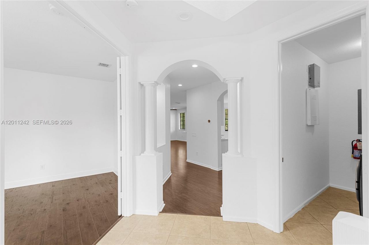 1559 Passion Vine Cr, Unit 7-2, Weston, FL 33326 Photo