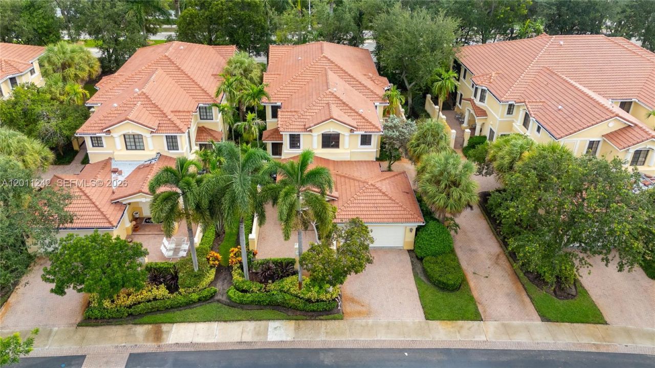 1559 Passion Vine Cr, Unit 7-2, Weston, FL 33326 Photo