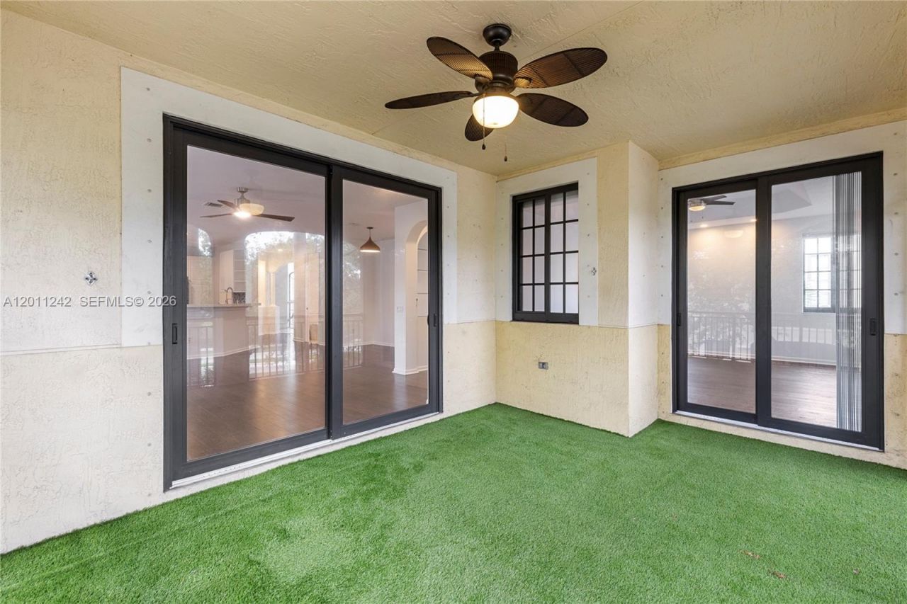 1559 Passion Vine Cr, Unit 7-2, Weston, FL 33326 Photo